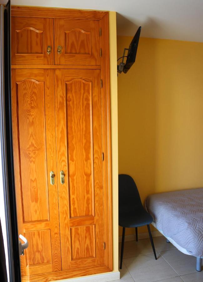Hostal La Estacion Бенахарафе Экстерьер фото